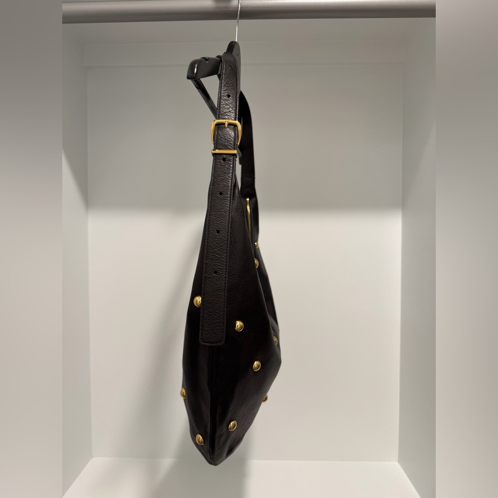 NEW Madewell The Essential Curve Shoulder Bag Black leather gold studs NW351 - Picture 9 of 15